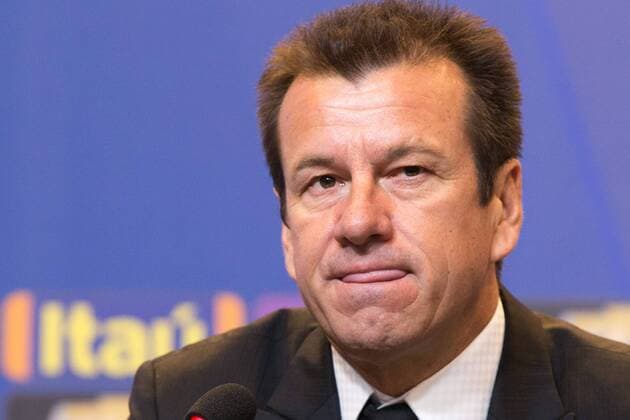 Brazilian head coach Dunga announces the list of players of the Brazilian National Football Team which will attend the Copa America 2015 in Chile, during a press conference PK Pressekonferenz in Rio de Janeiro May 5, 2015. ) (SP)BRAZIL-RIO DE JANEIRO-COPA AMERICA-NATIONAL FOOTBALL TEAM XuxZijian 