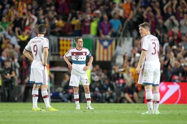 l-r: enttaeuschung bei Robert Lewandowski 9 (FC Bayern Muenchen), Philipp Lahm 21 (FC Bayern Muenchen) und Bastian Schweinsteiger 31 (FC Bayern Muenchen) , FC Barcelona Barca vs. FC Bayern Muenchen, Fussball, Champions League, 06.05.2015 , EP_CKT