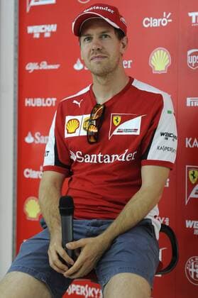 Aktuell Motorsport, Formel 1, GP Barcelona, Pressetermin Ferrari mit Sebastian Vettel und Kimi Räikkönen Sebastian VETTEL,GER (Scuderia Ferrari),Aktion,Einzelbild,angeschnittenes Einzelmotiv, Pressekonferenz. Formel 1:GP von Spanien,Circuit de Catalunya,Saison2015,am 07.05.2015.