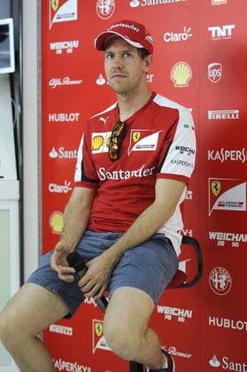 Aktuell Motorsport, Formel 1, GP Barcelona, Pressetermin Ferrari mit Sebastian Vettel und Kimi Räikkönen Sebastian VETTEL,GER (Scuderia Ferrari),Aktion,Einzelbild,angeschnittenes Einzelmotiv. Pressekonferenz. Formel 1:GP von Spanien,Circuit de Catalunya,Saison2015,am 07.05.2015.