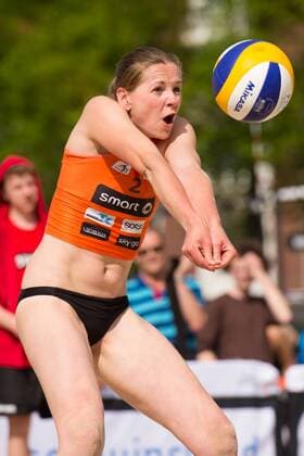 08.05.2015, Muenster, Schlossplatz smart beach tour, Supercup Münster Muenster, Qualifikation Annahme Anne Matthes