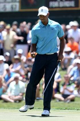 Aktuell Golf - The Players Championship in Ponte Vedra Beac May 8, 2015 - Ponte Vedra Beach, Florida, United States - Tiger Woods reacts on the 9th green after making a birdie during the second round of THE PLAYERS Championship. THE PLAYERS Championship - Round 2 - ZUMAw109