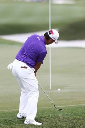 Aktuell Golf - The Players Championship in Ponte Vedra Beac May 8, 2015 - Ponte Vedra Beach, Florida, United States - Hideki Matsuyama chips a shot on the 9th hole during the second round of THE PLAYERS Championship. THE PLAYERS Championship - Round 2 - ZUMAw109