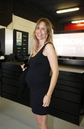 Motorsports: FIA Formula One World Championship WM Weltmeisterschaft 2015, Grand Prix of Spain, Vivian, wife of 6 Nico Rosberg (GER, Mercedes AMG Petronas F1 Team) xHOCHxZWEIx