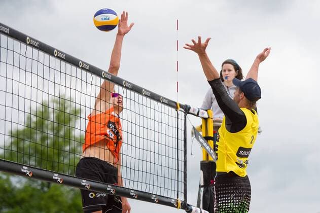 09.05.2015, Muenster, Schlossplatz smart beach tour, Supercup Münster Muenster, Hauptfeld Angriff Tim Holler - Block Thomas Kröger Kroeger