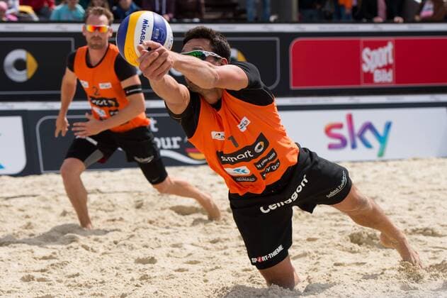 09.05.2015, Muenster, Schlossplatz smart beach tour, Supercup Münster Muenster, Hauptfeld Abwehr Jonathan Erdmann