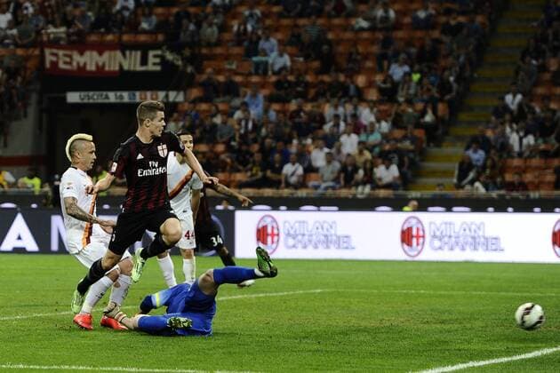 Aktuell Fußball, Italien, AC Mailand - AS Rom Serie A AC Milan - AS Rom gol Marco Van Ginkel 