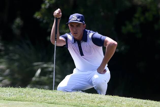 Aktuell Golf - The Players Championship in Ponte Vedra Beach May 9, 2015 - Ponte Vedra Beach, Florida, United States - Rickie Fowler lines up a putt on the 2nd green during the third round of THE PLAYERS Championship. THE PLAYERS Championship - Round 3 - ZUMAw109