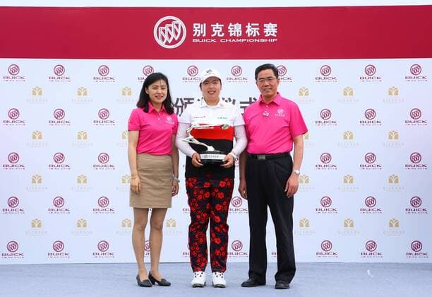 SHANGHAI, CHINA - MAY 10: (CHINA OUT) Feng Shanshan competes in a cotest and wins the championship during day four of 2015 Buick Golf Championship at Shanghai Qizhong Garden Golf Club on May 10, 2015 in Shanghai, China.  CFP467298723 