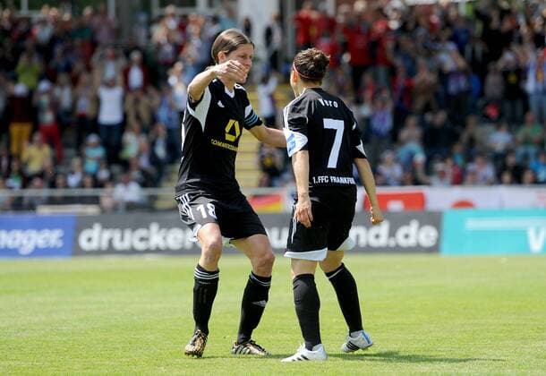 10.05.2015, xfux, Fussball 1.Bundesliga Damen, 1.FFC Frankfurt - VfL Wolfsburg, v.l. Kerstin Garefrekes (1.FFC Frankfurt), Vero Boquete Giadans (1.FFC Frankfurt) Torjubel, Goal celebration, celebrate the goal zum 1:0