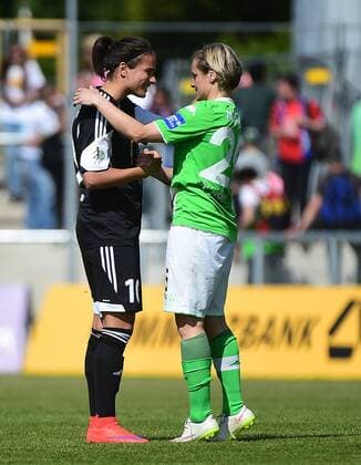 10.05.2015, xjhx, Fussball 1.Bundesliga Damen, 1.FFC Frankfurt - VfL Wolfsburg, v.l. Dzsenifer Marozsan (1.FFC Frankfurt), Martina Mueller (VfL Wolfsburg)