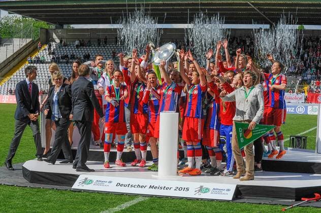 der Deutsche Meister, FC Bayern Muenchen FC Bayern Muenchen vs SGS Essen, Fussball, Frauen-Bundesliga, 10.05.2015, , EP_BSR
