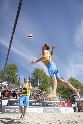 Beachvolleyball: smart beach tour Muenster 2015, FInale Maenner, Gewinner Alexander Walkenhorst und Stefan Windscheif (TSF Solingen Volleys), xHOCHxZWEIx xThomasxVictorx