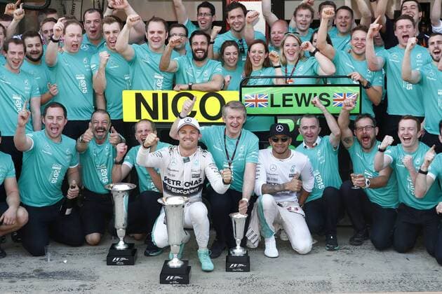 Motorsports: FIA Formula One World Championship WM Weltmeisterschaft 2015, Grand Prix of Spain, 6 Nico Rosberg (GER, Mercedes AMG Petronas Formula One Team), Prof. Dr. Thomas Weber (Member of the Board of Management of Daimler AG), 44 Lewis Hamilton (GBR, Mercedes AMG Petronas Formula One Team), Paddy Lowe (GBR, Mercedes AMG Petronas Formula One Team), xHOCHxZWEIx