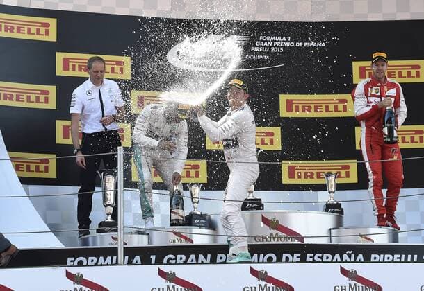 ROSBERG Nico F1 Team F1 Mercedes AMG Sieger GP von Spanien bei der Siegeehrung mit HAMILTON Lewis und VETTEL Sebastian FIA Motorsport Formel 1 Saison 2015 Grand Prix von Spanien 2015 in Barcelona am 10.Mai 2015 