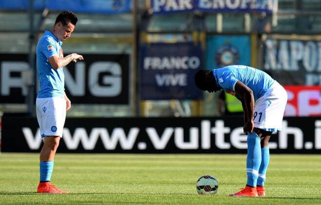 Aktuell Fußball, Italien, AC Parma - SSC Neapel Serie A FC Parma - SSC Neapel Hamsik, Zapata xHOCHxZWEIx xItalyxPhotoxPressx 