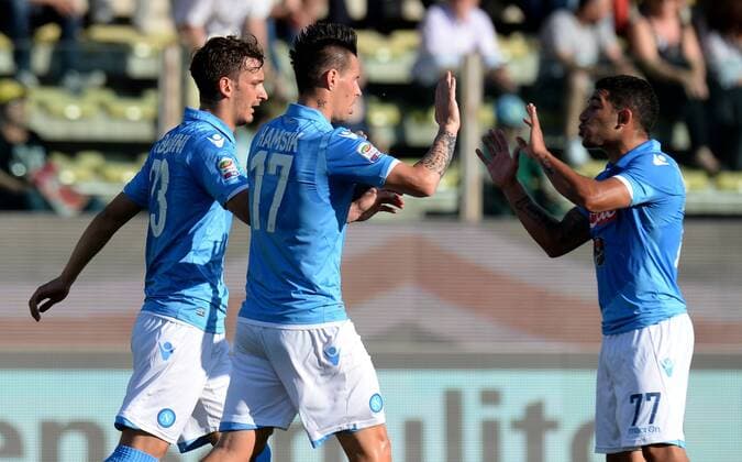 Aktuell Fußball, Italien, AC Parma - SSC Neapel Serie A FC Parma - SSC Neapel Jubel di Manolo Gabbiadini dopo il gol con i compagni xHOCHxZWEIx xItalyxPhotoxPressx 