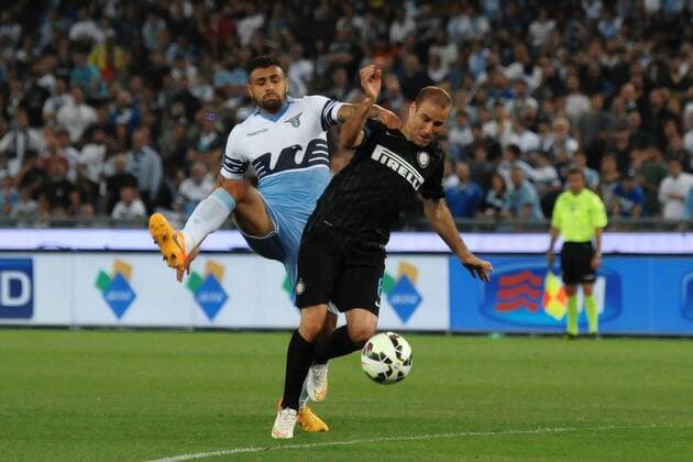 Aktuell Fußball, Italien, Lazio Rom - Inter Mailand Fallo da espulsione ultimo uomo di Mauricio Lazio su Rodrigo Palacio Inter Serie A 2014 2015 Lazio Rom - Inter Mailand andreaxstaccioli