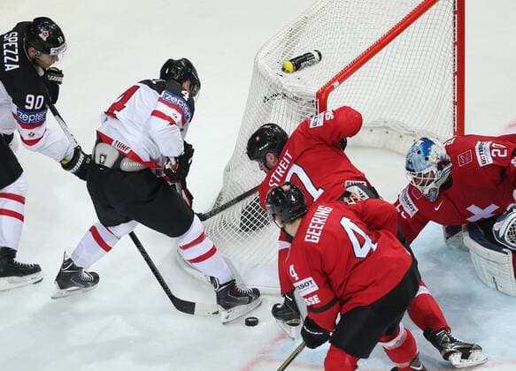 Ice hockey Eishockey - IIHF Ice Hockey WC 2015 PRAGUE,CZECH REPUBLIC,10.MAY.15 - ICE HOCKEY - IIHF World Ice Hockey Championships, international match Länderspiel Switzerland vs Canada. Image shows Jason Spezza, Taylor Hall (CAN), Patrick Geering, Mark Streit and Reto Berra (SUI). GEPAxpictures xAndreasxPranter 