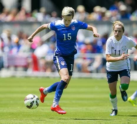 Aktuell Fußball, Damen, Länderspiel, USA - Irland May 10, 2015: US midfielder Megan Rapinoe in action during the FIFA soccer game between the US Women s national team Nationalteam and Ireland at Avaya Stadium in San Jose, CA. The US defeated Ireland 3-0. Damon Tarver Cal Media Soccer 2015: USWNT vs Ireland MAY 10 - ZUMAct6_