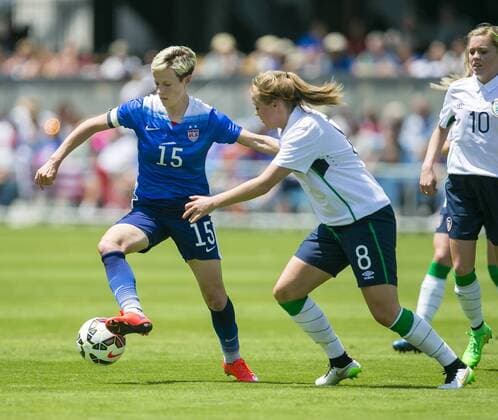 Aktuell Fußball, Damen, Länderspiel, USA - Irland May 10, 2015: US midfielder Megan Rapinoe in action during the FIFA soccer game between the US Women s national team Nationalteam and Ireland at Avaya Stadium in San Jose, CA. The US defeated Ireland 3-0. Damon Tarver Cal Media Soccer 2015: USWNT vs Ireland MAY 10 - ZUMAct6_
