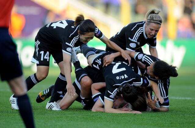 14.05.2015, xfux, Fussball UEFA Champions League Womans, 1.FFC Frankfurt - FC Paris St. Germain , v.l. Spielerinnen vom 1.FFC Frankfurt Torjubel, Goal celebration, celebrate the goal zum 2:1