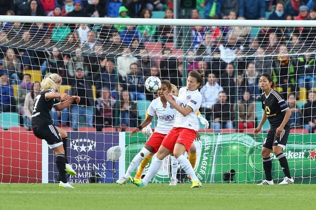 Mandy Islacker ( 17, 1. FFC Frankfurt) erzielt das 2:1 für den 1.FFC Frankfurt, 1. FFC Frankfurt vs. Paris Saint-Germain, Fußball, Finale Champions League Women, 14.05.2015, EP_MHT