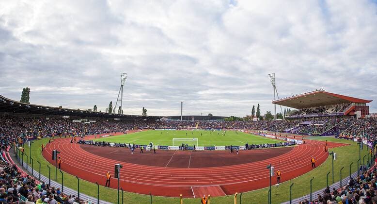 Berlin, Deutschland, 14.05.2015: Fußball Frauen Championsleague 2014 2015 - 1. FFC Frankfurt - Paris Saint Germain - UEFA Womens Championsleague Final 2015. Übersicht, Übersicht, Totale Friedrich-Ludwig-Jahn-Sportpark