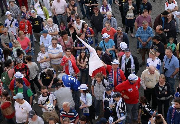 15.05.2015, xhbx, Fussball UEFA Champions League Womans, 1.FFC Frankfurt empfang im Roemer, v.l. FFC Frankfurt Fans
