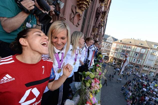 15.05.2015, xjhx, Fussball UEFA Champions League Womans, 1.FFC Frankfurt empfang im Roemer, v.l. Veronica Boquete (1.FFC Frankfurt)
