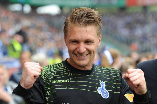 Duisburg, Deutschland 16. Mai 2015: 3. Liga 14 15 - MSV Duisburg vs. Holstein Kiel. freunde bei Torwart Michael Ratajczak (Duisburg) zum aufstieg. ot