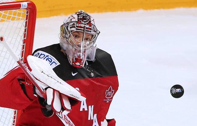 PRAGUE, CZECH REPUBLIC. MAY 16, 2015. Canada s goalie Mike Smith in action in the 2015 IIHF World Championship WM Weltmeisterschaft semifinal Ice hockey Eishockey match against Czech Republic at O2 Arena. Valery Sharifulin TASS  TS003627