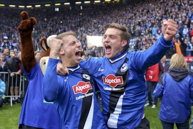Tom Schuetz (DSC Arminia Bielefeld 6) und Marc Lorenz (DSC Arminia Bielefeld 7) Arminia Bielefeld vs SSV Jahn Regensburg, Fussball, 3. Liga, 16.05.2015, Copyright: Schueler Eibner-Pressefoto EP_JSE