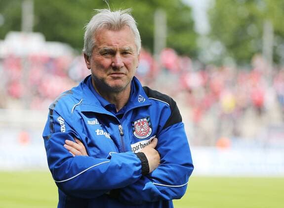 Fußball, Trainerhistorie, FSV Frankfurt vl. Trainer Benno Moehlmann (FSV Frankfurt) enttaeuscht, enttaeuscht schauend FSV Frankfurt - 1. FC Union Berlin, Fussball, 2. Liga, 17.05.2015 , Copyright: Voelker Eibner-Pressefoto EP_TVR