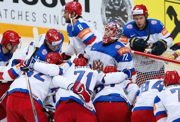 PRAGUE, CZECH REPUBLIC. MAY 17, 2015. Russia s goalie Sergei Bobrovsky (C) with his teammates seen ahead of their 2015 IIHF World Championship WM Weltmeisterschaft final Ice hockey Eishockey match against Canada at O2 Arena. Valery Sharifulin TASS  TS003805