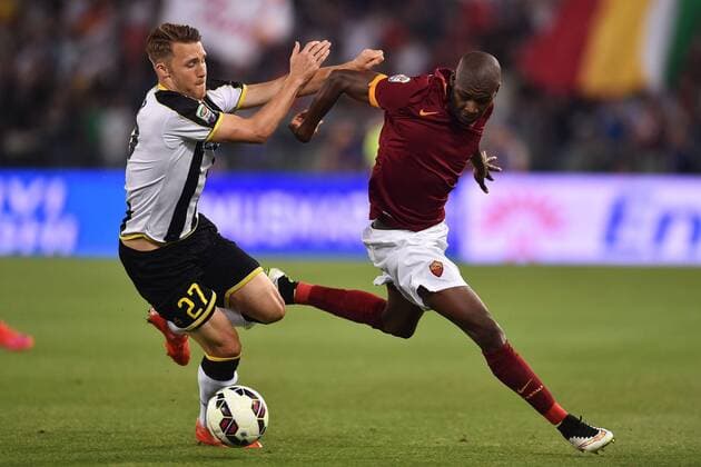 Aktuell Fußball, Italien, Serie A, AS Rom - Udinese Calcio Silvan Widmer Udinese, Victor Ibarbo roma Serie A 2014 2015 AS Roma - Udinese Calcio andreaxstaccioli