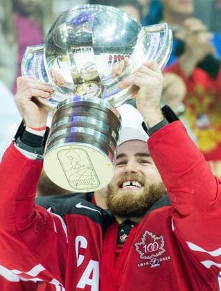 17.05.2015, O2 Arena, Prag, CZE, IIHF, WM, Kanada vs Russland, Finale, im Bild Ryan O Reilly of Canada celebrates with a trophy after winning during the IIHF Icehockey World Championships Final Match between Canada and Russia at the O2 Arena in Prag, Czech Republic on 2015 05 17.  EX_PON  