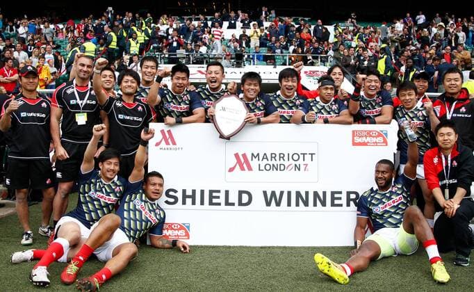 17.05.2015. Twickenham, London England. Shield Final. Team from Japan 21 v 19 France with their trophies on Day 2 at Marriott London Sevens 2015, HSBC Sevens World Series 2015 at Twickenham Stadium, London England. xMartinxSerasxLimax  ActionPlus11622162
