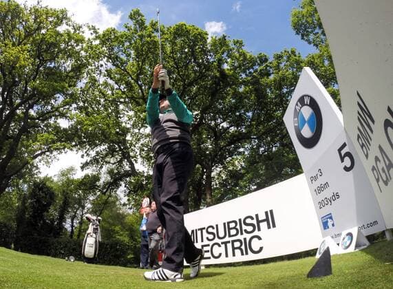 19.05.2015. Wentworth, England. BMW PGA Golf Herren Golf Championship. Practice Day. Graeme Storm on the Par 3 5th Tee during the practice round of the 2015 BMW PGA Championship from The West Course Wentworth Golf Club. xStephenxBartholomewx  ActionPlus11622306