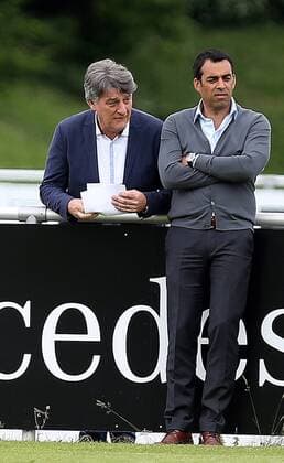 VfB Stuttgart Deutschland, Stuttgart, 19.05.2015, 1. Fussball-Bundesliga, Saison 2014 2015, VfB Stuttgart Training: v.l. Bernd Wahler (Präsident), Robin Dutt (Vorstand .