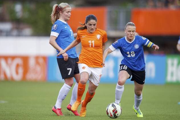 (L-R) Katrin Loo of Estonia, Danielle van de Donk of Holland, Kethy Ounpuu of Estonia during the International Friendly Länderspiel match prior to the FIFA Women s World Cup Canada 2015 between Netherlands women and Estonia women on May 20, 2015 at the Sparta stadium in Rotterdam, The Netherlands. Netherlands women v Estonia women International Friendly 2014 2015 xVIxxIVx 3888375