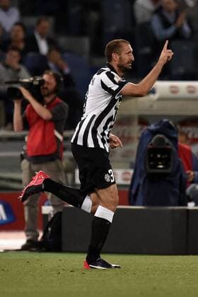 20.05.2015. Rome, Italy. TIM Coppa Italia Final. Lazio versus Juventus. Giorgio Chiellini celebrates with his team-mates after he scored his team first goal to equalise at 1-1 xGiuseppexMaffiax  ActionPlus11622387