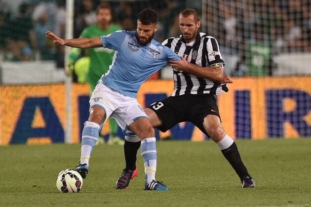 20.05.2015. Rome, Italy. TIM Coppa Italia Final. Lazio versus Juventus. Antonio Candreva and Giorgio Chiellini fight for the ball xGiuseppexMaffiax  ActionPlus11622408