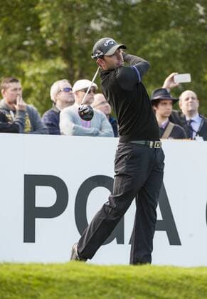 21.05.2015. Wentworth, England. BMW PGA Golf Herren Golf Championship. Round 1. Pablo Larraz& xe1;bal ESP on the first tee. The first round of the 2015 BMW PGA Championship from The West Course Wentworth Golf Club xStephenxBartholomewx  ActionPlus11622532