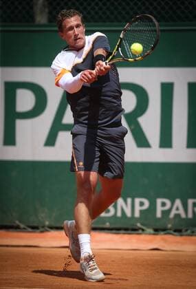Aktuell Tennis, Grand Slam, French Open in Paris, Qualifikation - PARIS, FRANCE: Belgian Maxime Authom pictured in action during the tennis match between Belgian Maxime Authom and Colombian Alejandro Falla, in the second qualification round for the men s singles tournament at the Roland Garros tennis tournament in Paris, France, Thursday 21 May 2015. The qualifications games started already as Roland Garros Grand Slam takes place from 24 May to 07 June 2015. VIRGINIExLEFOUR  x04626804x
