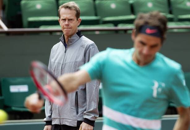 TENNIS - ATP Tennis Herren French Open 2015 PARIS,FRANCE,22.MAY.15 - TENNIS - ATP World Tour, Grand Slam, Roland Garros, French Open, training. Image shows Stefan Edberg and Roger Federer (SUI). GEPAxpictures xMatthiasxHauer