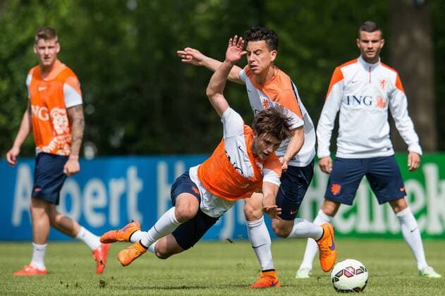 (L-R) Joris van Overeem of Holland U21 U 21 Tom Haye of Holland U21 Training Holland U21 Topvoetbal 2014 2015 xVIxGerritxvanxKeulenxIVx 3894288