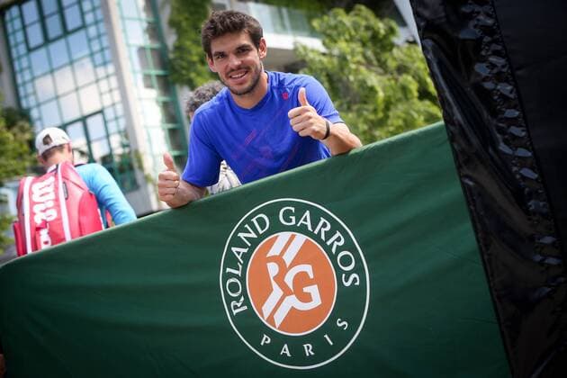 - PARIS, FRANCE: Belgian Germain Gigounon celebrates after winning the tennis match between Belgian Germain Gigounon and Colombian Alejandro Falla, in the second qualification round for the men s singles tournament at the Roland Garros tennis tournament in Paris, France, Friday 22 May 2015. The qualifications games started already as Roland Garros Grand Slam takes place from 24 May to 07 June 2015. VIRGINIExLEFOUR  x04628606x