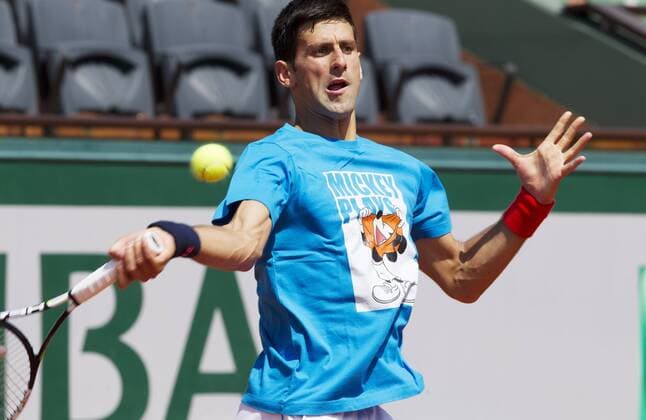 TENNIS - ATP Tennis Herren French Open 2015 PARIS,FRANCE,22.MAY.15 - TENNIS - ATP World Tour, Grand Slam, Roland Garros, French Open, training. Image shows Novak Djokovic (SRB). GEPAxpictures xMatthiasxHauer
