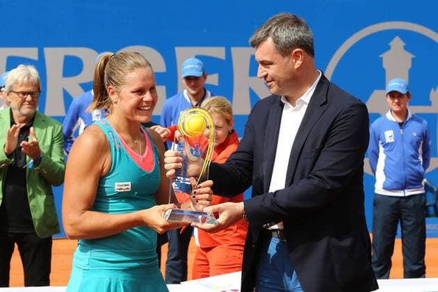 23.05.2015 - Tennis - WTA Tennis Damen - Nürnberger Versicherungs Cup 2015 - Finale - MaWi - Siegerin Karin Knapp (ITA), links - Dr. Markus Söder, rechts